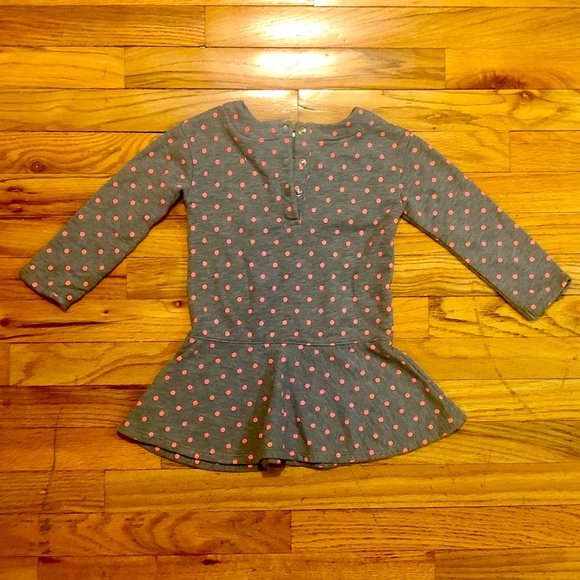 Cat & Jack Gray peplum top with pink polka dots, 3T - Picture 2 of 4